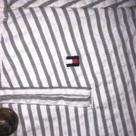 ⚡️5/$15⚡️ Tommy Hilfiger | White/Gray Striped Shorts | 6 - Picture 6 of 8